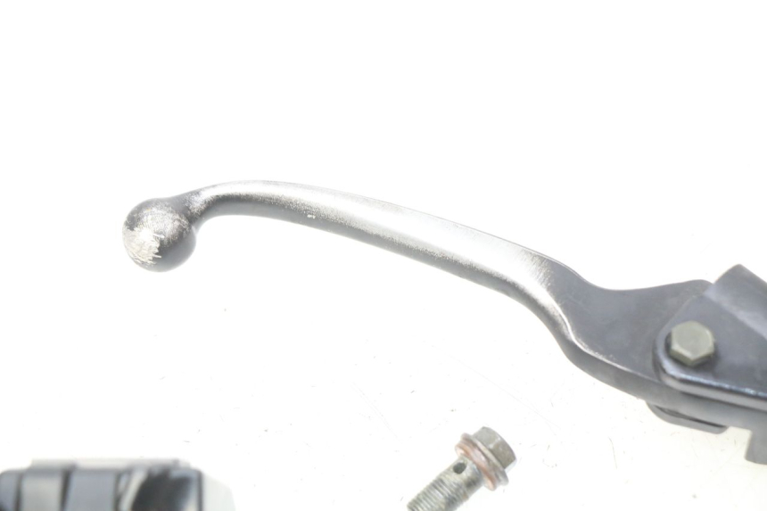 photo de PINÇA DE FREIO DIANTEIRA PEUGEOT KISBEE 4T 50 (2010 - 2017) - Detalhe da peça
