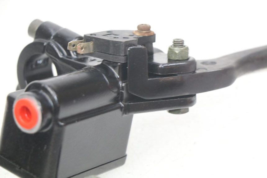 photo de PINÇA DE FREIO DIANTEIRA PEUGEOT KISBEE 4T 50 (2010 - 2017) - Outro ângulo de visão