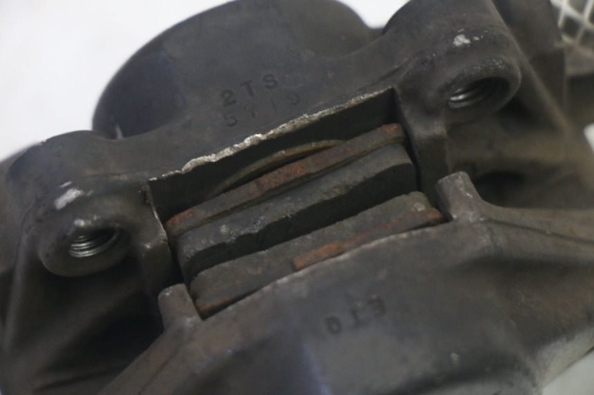 photo de PINÇA DE TRAVÃO DIANTEIRA PIAGGIO LIBERTY 125 (1998 - 2008) - Pontos de fixação