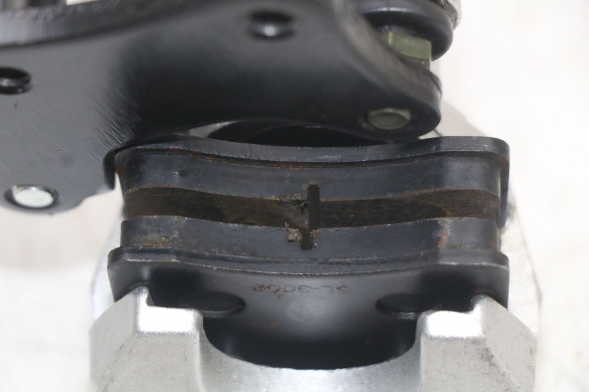 photo de PINÇA DE FREIO DIANTEIRA MASH LEGEND'R 4T 50 (2021 - 2025) - Pontos de fixação