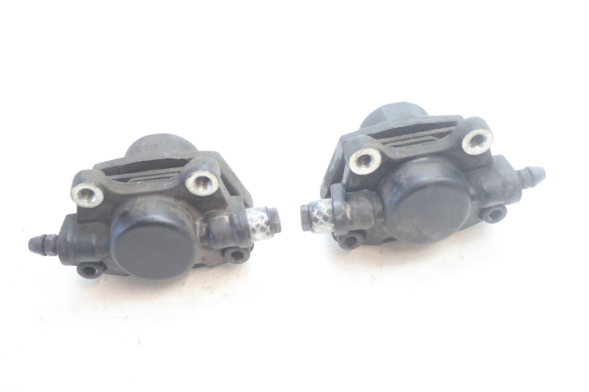 photo de PINÇA DE FREIO DIANTEIRA PIAGGIO MP3 500 (2016 - 2018) - Pontos de fixação