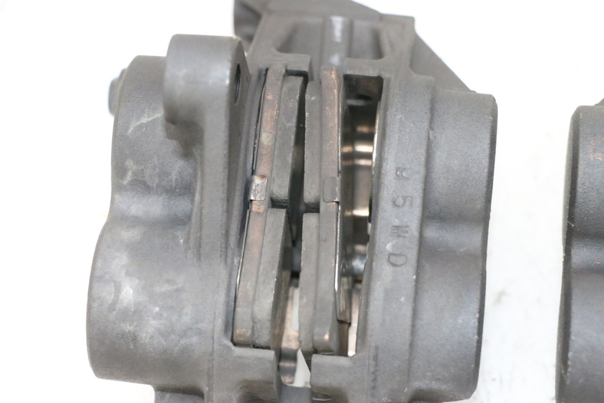 photo de PINÇA DE TRAVÃO DIANTEIRA YAMAHA MT-07 MT07 ABS 700 (2018 - 2020) - Zoom do estado de desgaste
