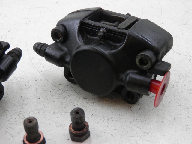 photo de PINÇA DE FREIO DIANTEIRA PIAGGIO MP3 RL 125 (2006 - 2014) - Pontos de fixação