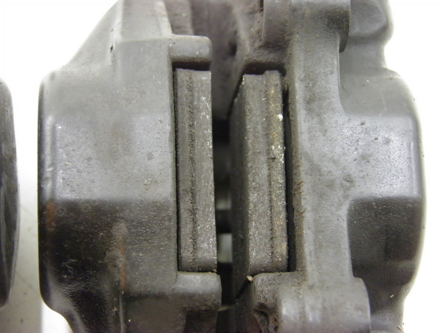photo de PINÇA DE FREIO DIANTEIRA PIAGGIO MP3 RL 125 (2006 - 2014) - Estado da superfície