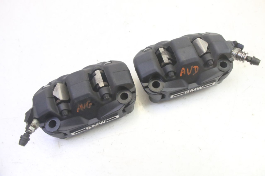 photo de PINÇA DE FREIO DIANTEIRA BMW R GS 1250 (2021 - 2024) - Outro ângulo de visão