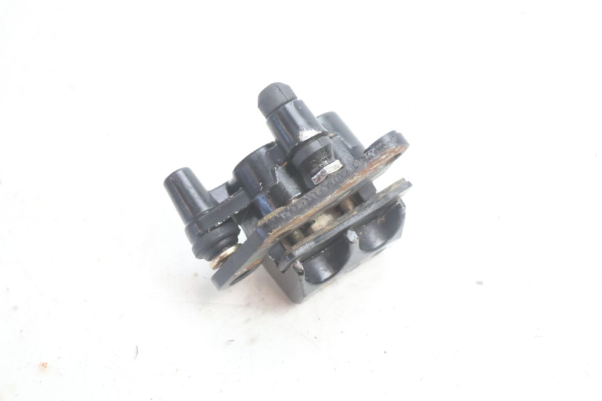 photo de PINÇA DE FREIO DIANTEIRA APOLLO RFZ 125 - Pontos de fixação