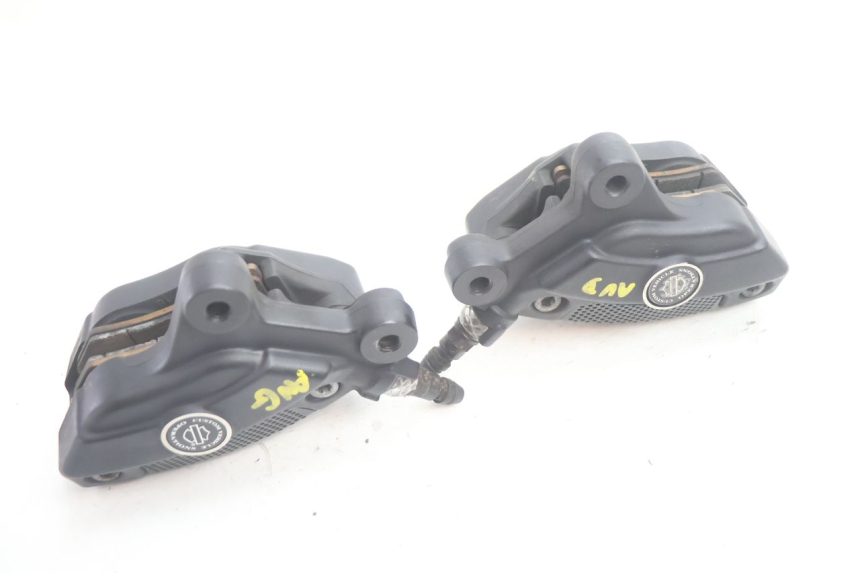 photo de PINÇA DE FREIO DIANTEIRA HARLEY DAVIDSON ROAD GLIDE FLTRXSE 1920 (2018 - 2022) - Pontos de fixação