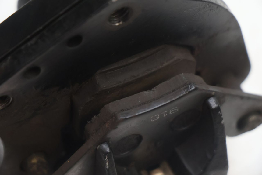 photo de PINÇA DE FREIO DIANTEIRA TNT MOTOR ROMA 10' 4T 50 (2007 - 2018) - Pontos de fixação