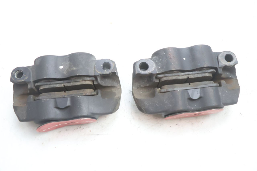 photo de PINÇA DE FREIO DIANTEIRA CAN-AM SPYDER RS 1000 (2008 - 2012) - Pontos de fixação