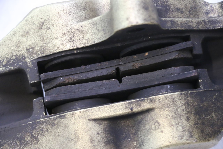 photo de PINÇA DE FREIO DIANTEIRA DUCATI SS IE DS CARENEE 1000 (2002 - 2006) - Outro ângulo de visão