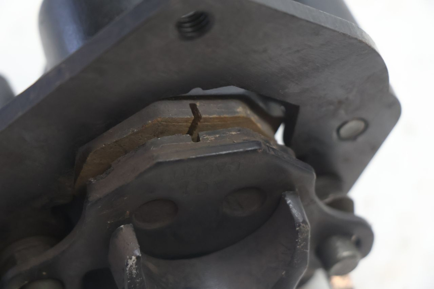 photo de PINÇA DE FREIO DIANTEIRA YAMASAKI STREET 50 (2013 - 2018) - Pontos de fixação