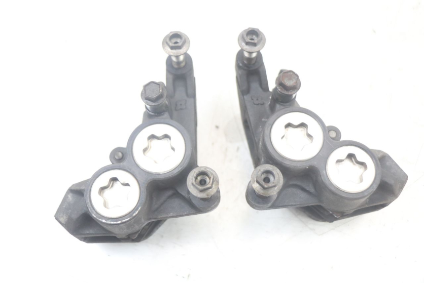 photo de PINÇA DE TRAVÃO DIANTEIRA YAMAHA TDM ABS 900 (2002 - 2014) - Zoom do estado de desgaste