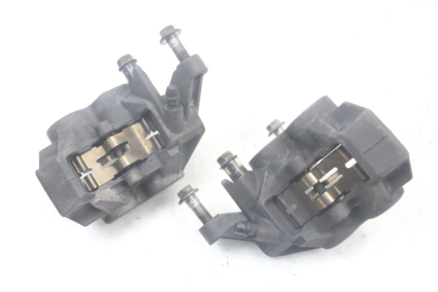 photo de PINÇA DE TRAVÃO DIANTEIRA YAMAHA TDM ABS 900 (2002 - 2014) - Outro ângulo de visão