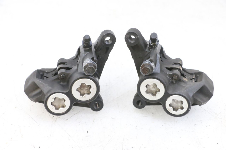 photo de PINÇA DE FREIO DIANTEIRA YAMAHA TDM ABS 900 (2002 - 2014) - Estado da superfície