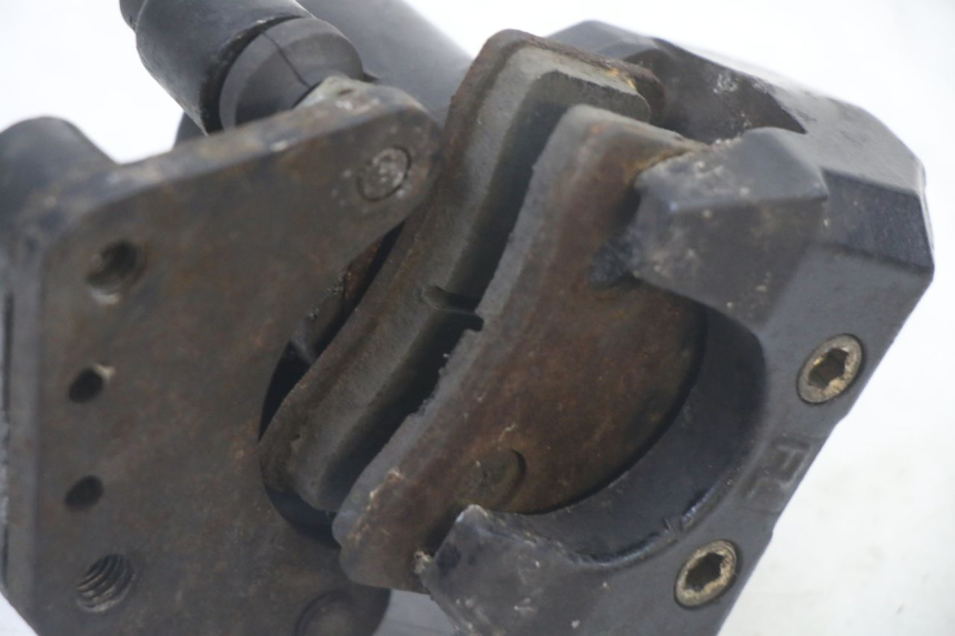 photo de PINÇA DE TRAVÃO DIANTEIRA TNT MOTOR ROMA 10' 2T 50 (2011 - 2018) - Pontos de fixação