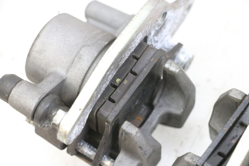 photo de PINÇA DE FREIO DIANTEIRA YAMAHA TRICITY 300 (2020 - 2024) - Zoom do estado de desgaste
