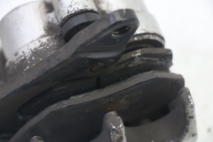 photo de PINÇA DE FREIO DIANTEIRA PEUGEOT TWEET 4T 50 (2014 - 2019) - Pontos de fixação