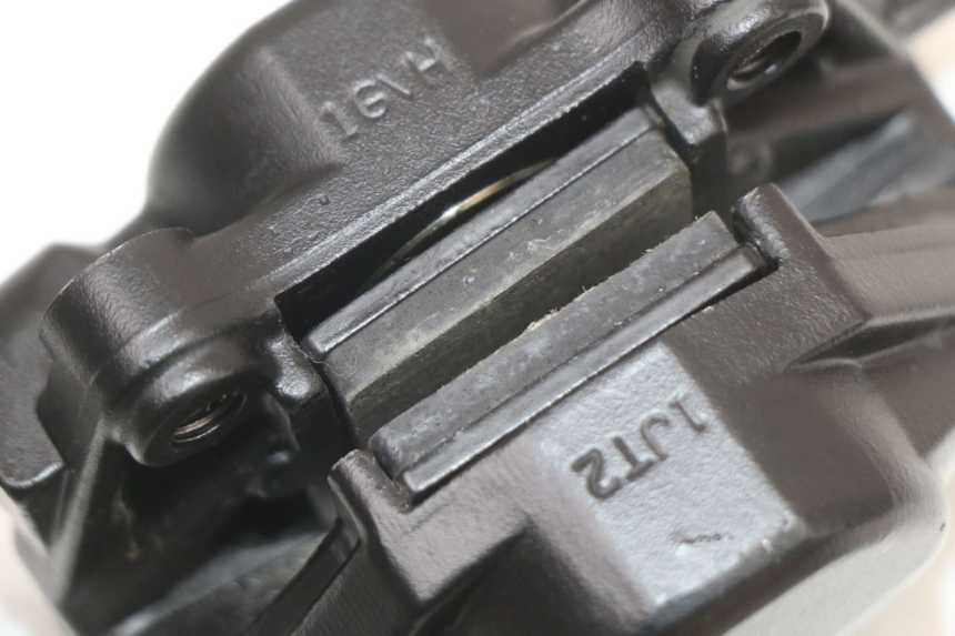 photo de PINÇA DE FREIO DIANTEIRA PIAGGIO VESPA PRIMAVERA 4T 50 (2021 - 2024) - Pontos de fixação