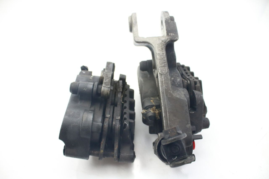 photo de PINÇA DE FREIO DIANTEIRA HONDA VFR FI RC46 800 (1998 - 2001) - Detalhe da peça