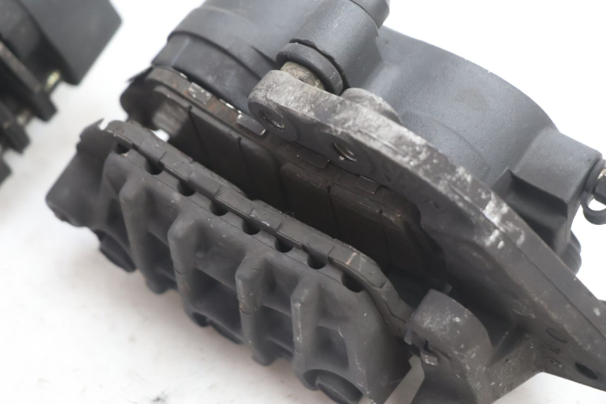 photo de PINÇA DE FREIO DIANTEIRA HONDA VFR FI RC46 800 (1998 - 2001) - Ampliação dos componentes