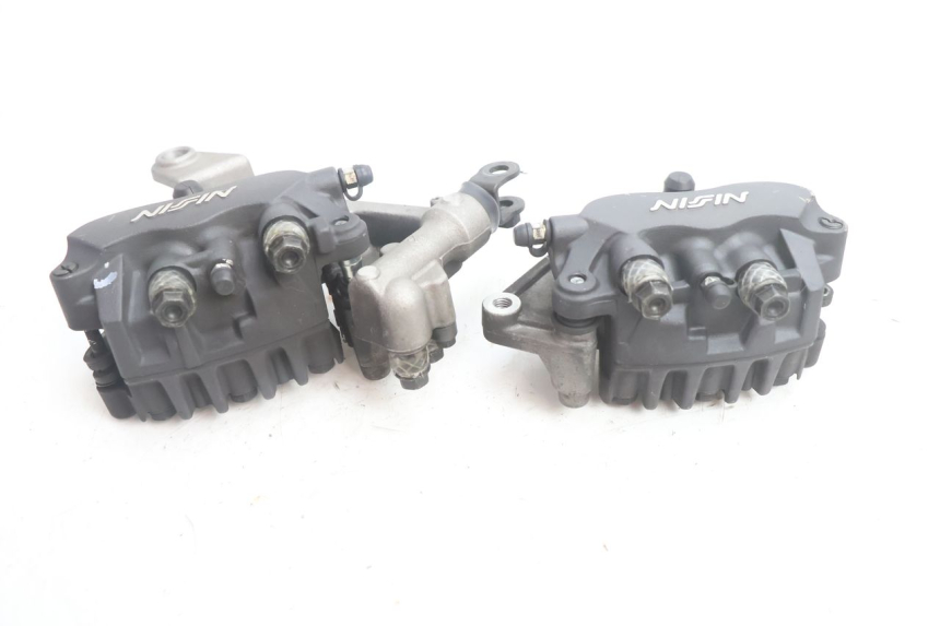photo de PINÇA DE FREIO DIANTEIRA HONDA VFR FI RC46 800 (1998 - 2001) - Pontos de fixação