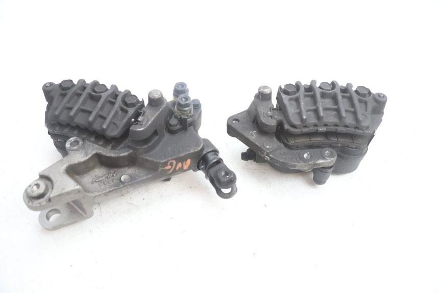 photo de PINÇA DE FREIO DIANTEIRA HONDA VFR FI RC46 800 (1998 - 2001) - Estado da superfície