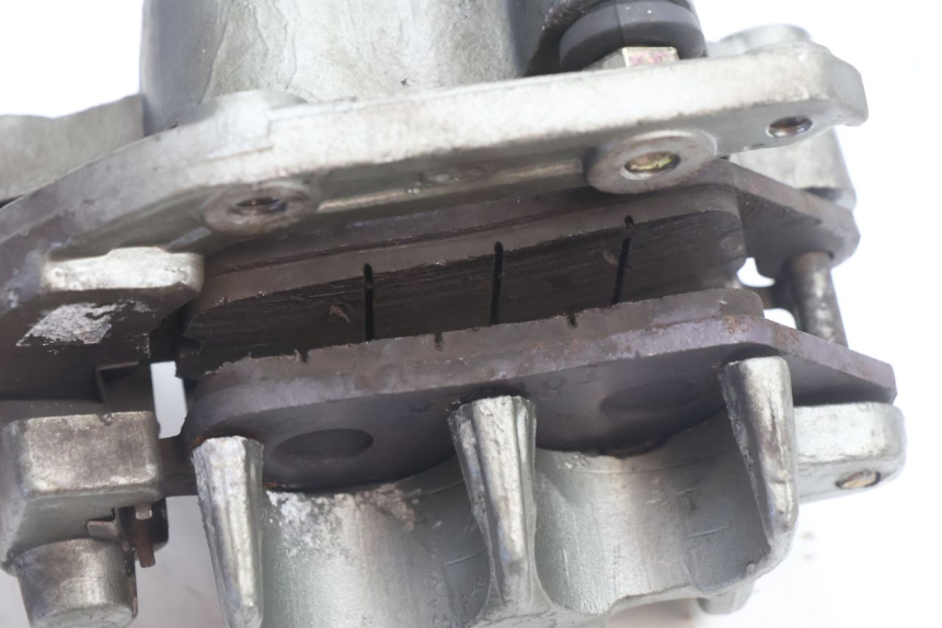 photo de PINÇA DE FREIO DIANTEIRA DAELIM VJ ROADWIN 125 (2004 - 2007) - Pontos de fixação