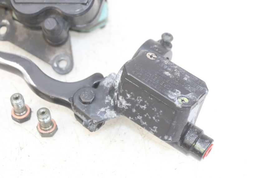 photo de PINÇA DE FREIO DIANTEIRA PIAGGIO XEVO - X EVO 125 (2007 - 2017) - Pontos de fixação