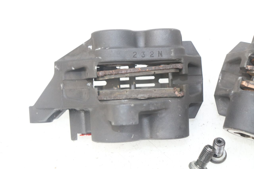 photo de PINÇA DE TRAVÃO DIANTEIRA YAMAHA XP T-MAX TMAX ABS 530 (2012 - 2015) - Zoom do estado de desgaste