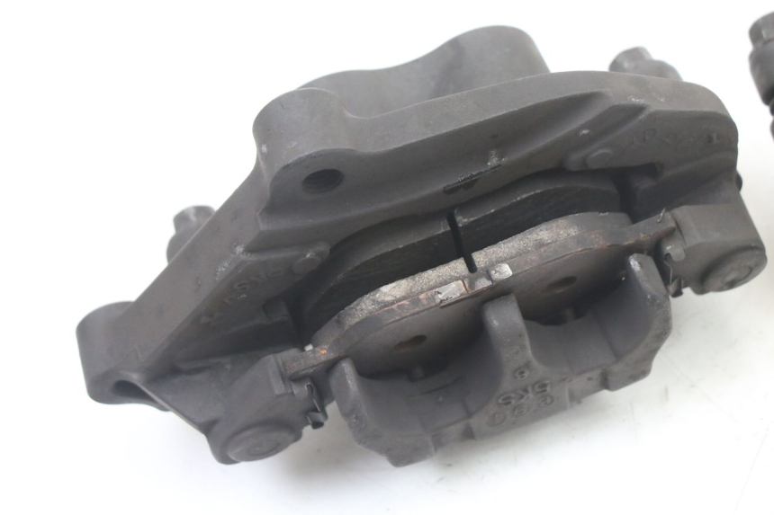 photo de PINÇA DE FREIO DIANTEIRA YAMAHA XJ6 600 (2008 - 2016) - Vista de perto