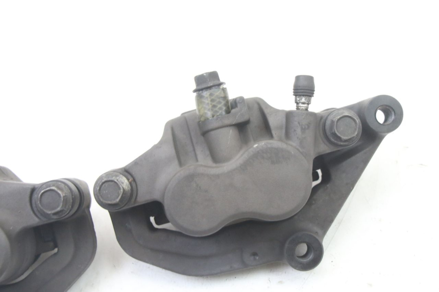 photo de PINÇA DE FREIO DIANTEIRA YAMAHA XJ6 600 (2008 - 2016) - Zoom do estado de desgaste
