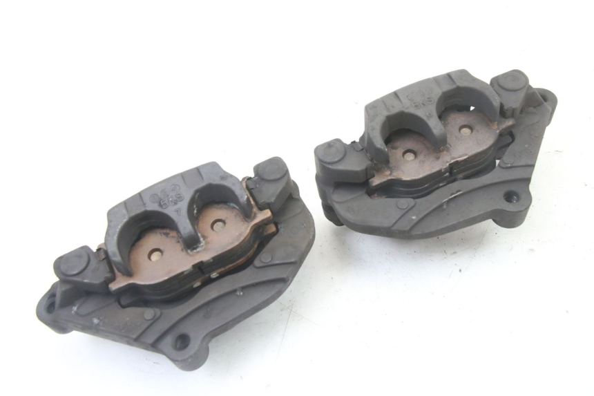 photo de PINÇA DE FREIO DIANTEIRA YAMAHA XJ6 600 (2008 - 2016) - Pontos de fixação