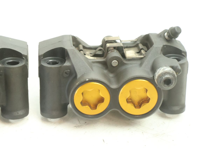 photo de PINÇA DE FREIO DIANTEIRA YAMAHA YZF R6 600 (2008 - 2009) - Zoom do estado de desgaste