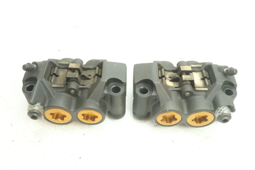 photo de PINÇA DE FREIO DIANTEIRA YAMAHA YZF R6 600 (2008 - 2009) - Outro ângulo de visão