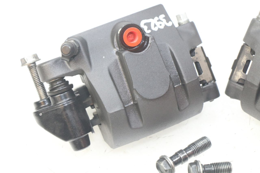 photo de PINÇA DE FREIO DIANTEIRA KAWASAKI Z 650 (2016 - 2019) - Ampliação técnica
