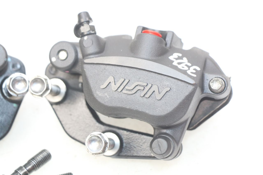 photo de PINÇA DE FREIO DIANTEIRA KAWASAKI Z 650 (2016 - 2019) - Estado da superfície