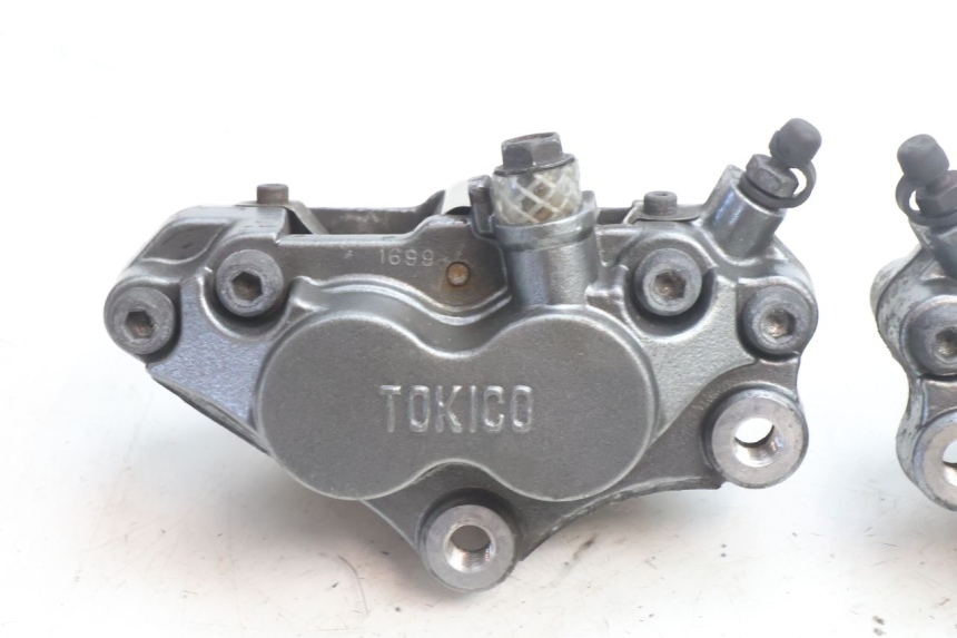 photo de PINÇA DE FREIO DIANTEIRA KAWASAKI ZZR 600 (1995 - 2004) - Detalhe da peça