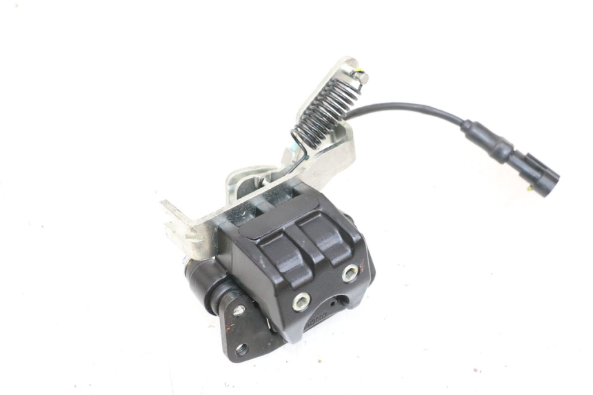 photo de PINÇA DE TRAVÃO ROLL LOCK PIAGGIO MP3 HPE 300 (2019 - 2026) - Zoom do estado de desgaste