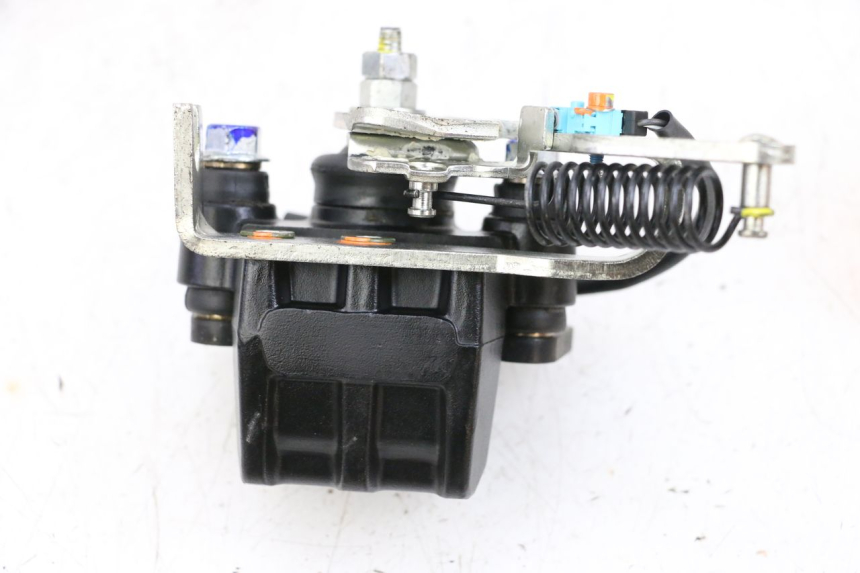 photo de PINÇA DE TRAVÃO ROLL LOCK PIAGGIO MP3 HPE 300 (2019 - 2026) - Estado da superfície