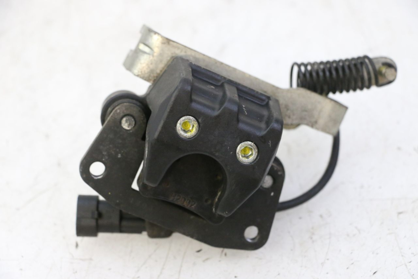 photo de PINÇA DE TRAVÃO ROLL LOCK PIAGGIO MP3 500 (2011 - 2015) - Outro ângulo de visão
