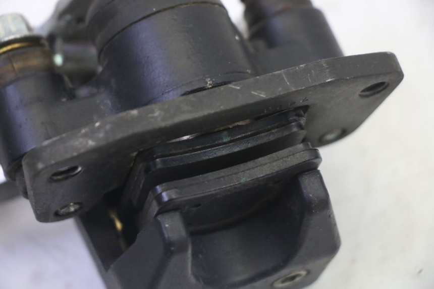photo de PINÇA DE TRAVÃO ROLL LOCK PIAGGIO MP3 125 (2006 - 2014) - Estado da superfície