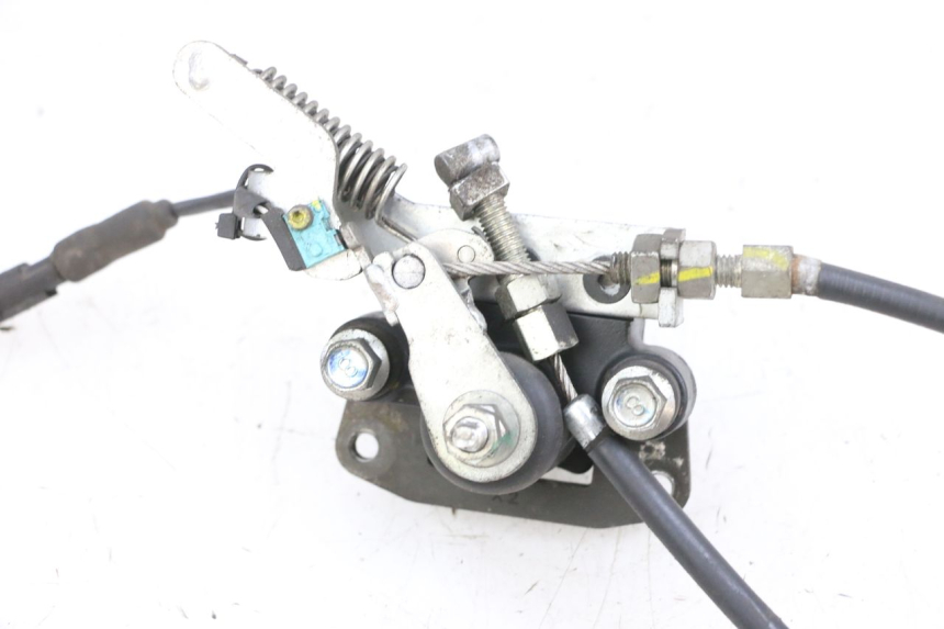 photo de PINÇA DE TRAVÃO ROLL LOCK PIAGGIO MP3 125 (2006 - 2014) - Pontos de fixação