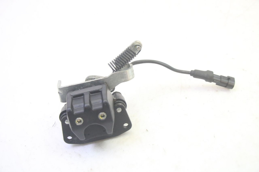 photo de PINÇA DE TRAVÃO ROLL LOCK PIAGGIO MP3 500 (2016 - 2018) - Outro ângulo de visão