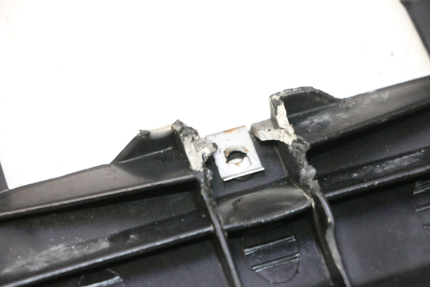 photo de FRENTE PIAGGIO FLY 2T 50 (2004 - 2017) - Zoom do estado de desgaste