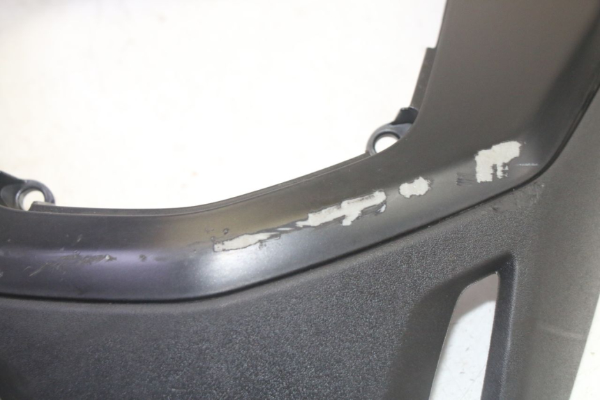 photo de PARTE INFERIOR DA FRENTE PIAGGIO MP3 HPE 350 (2018 - 2020) - Zoom do estado de desgaste