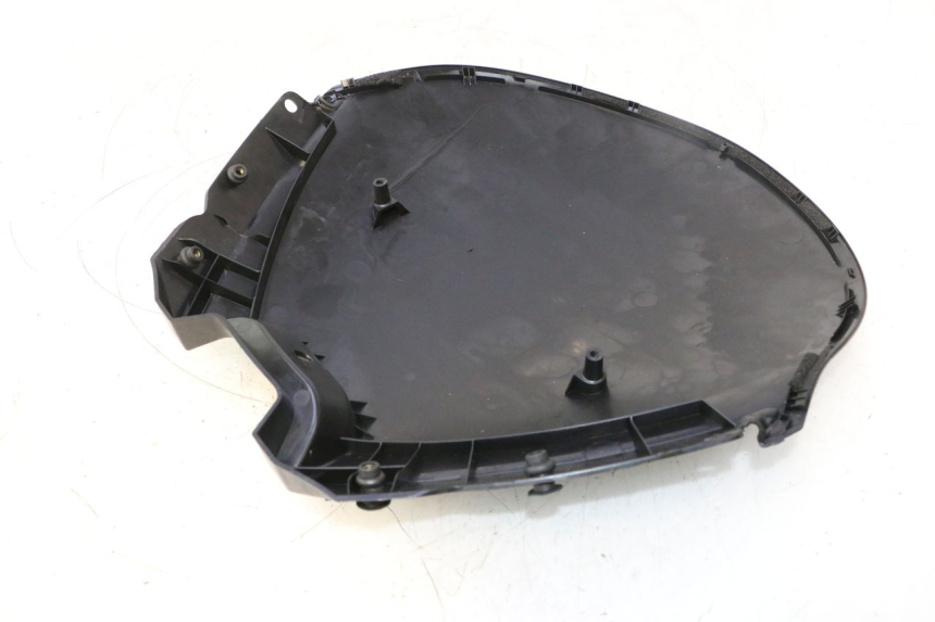 photo de PARTE INTERNA DA FRENTE SUZUKI BURGMAN 125 (2007 - 2014) - Marcações e referências