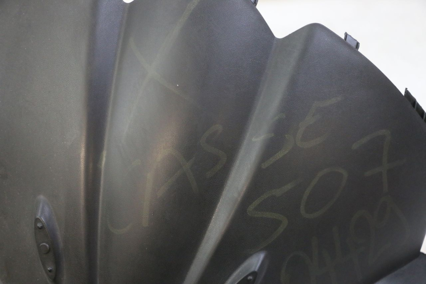 photo de PARTE INTERNA DA FRENTE PEUGEOT CITYSTAR 125 (2011 - 2017) - Outro ângulo de visão