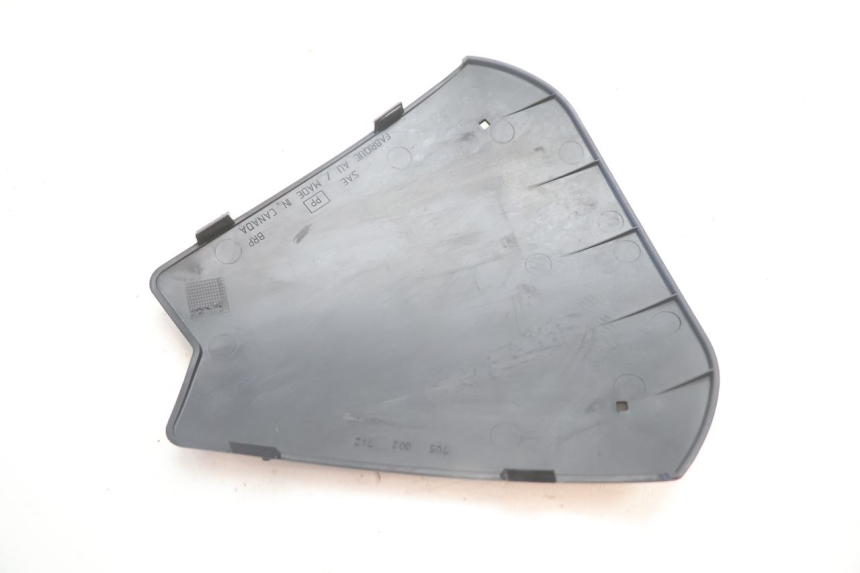 photo de FACE INTERNA DIANTEIRA CAN-AM SPYDER RS 1000 (2008 - 2012) - Pontos de fixação