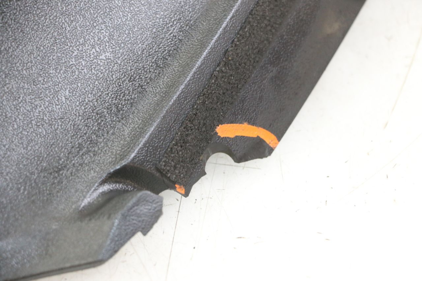 photo de PARTE INTERNA DA FRENTE SUZUKI BURGMAN 125 (2018 - 2021) - Ampliação técnica