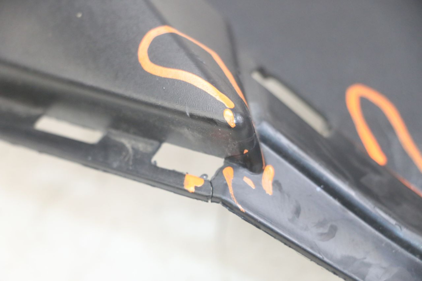 photo de PARTE INTERNA DA FRENTE YAMAHA XMAX X-MAX ABS 125 (2017 - 2020) - Pontos de fixação